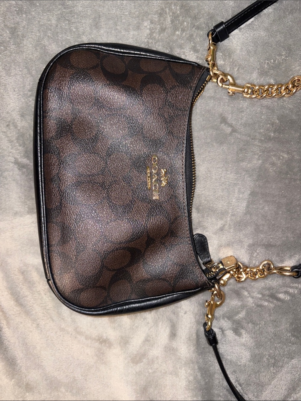 Coach Teri Shoulder Bag - Picture 2 of 9